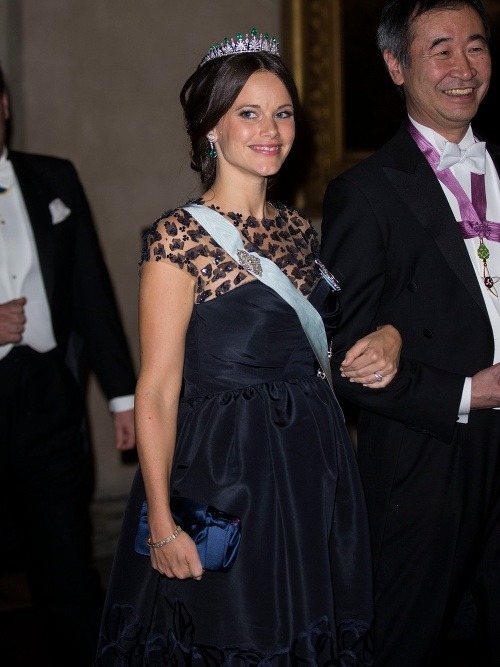 Princezná Sofia (31), manželka princa Karla Filipa, bola v minulosti pekný kvietok. V Švédsku je známa ako glamour modelka, preslávila sa tiež účinkovaním v reality šou Hotel Paradise. Urodzenému fešáčikovi povedala svoje 