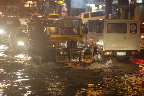 Filipíny zasiahol mohutný tajfún