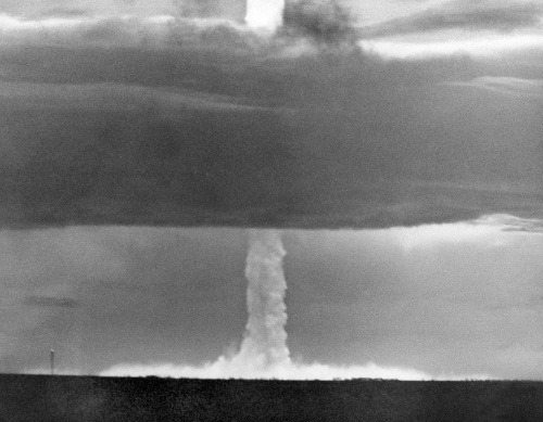 Vodíková bomba testovaná na atole Bikini.