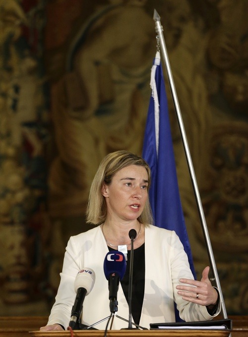 Mogheriniová rokovala v ČR