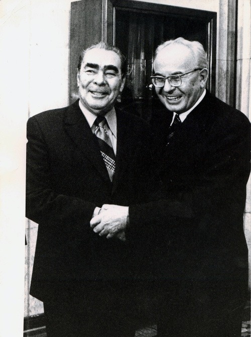 Leonid Brežnev (vľavo) a Gustav Husák.