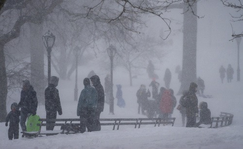 V newyorskom Central Parku napadlo 68 cm snehu.