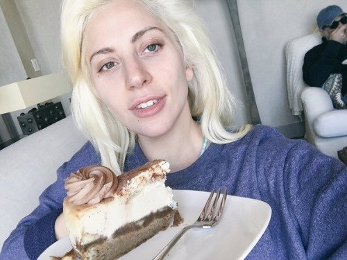 Lady Gaga ako čerstvá tridsiatníčka bez mejkapu. 