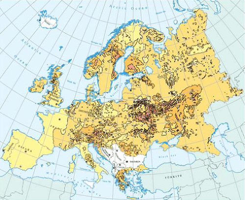 Mapa nerovnomernosti rozmiestnenia rádioaktívneho depozitu v Európe, reprezentovaného 137 céziom. Jasnožltá farba vyznačuje plochy, kde bola aktivita 137 cézia nižšia ako2 kBq/m2, svetlá okrová vyznačuje územia s plošnou aktivitou cesia 2–10 kBq/m2, sýta okrová 10–40 kBq/m2, tehlová svetlá 40–185 kBq/m2, tehlovo-červená 185 –1482 kBq/m2. Biele miesta na mape znamenajú, že miestne štátne úrady nedodali potrebné údaje. Foto: Atlas of Cesium deposition on Europe after Chernobyl accident