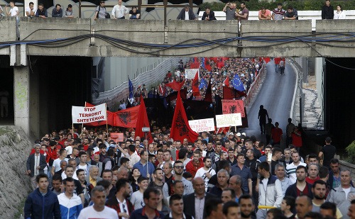 Tisíce macedónskych Albáncov demonštrovali