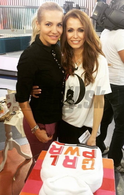 Dara Rolins dala Lenke Šóošovej vyrobiť tortu so svojou módnou značkou. 
