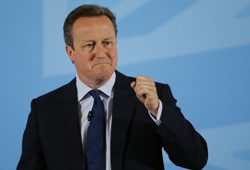 Cameron by v prípade vystúpenia mohol prísť o kreslo premiéra
