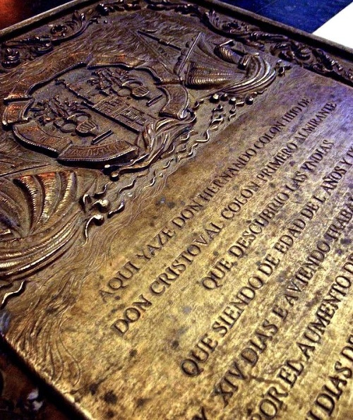 Údajný Kolumbov hrob v sevillskej katedrále