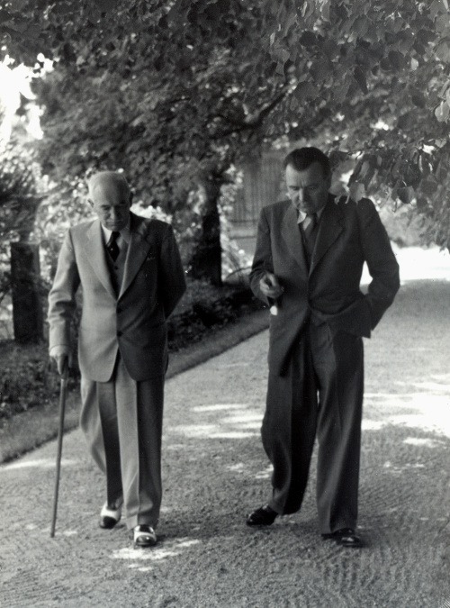 Edvard Beneš a Klement Gottwald.