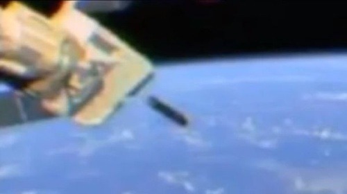 ISS nafilmovala záhadný objekt
