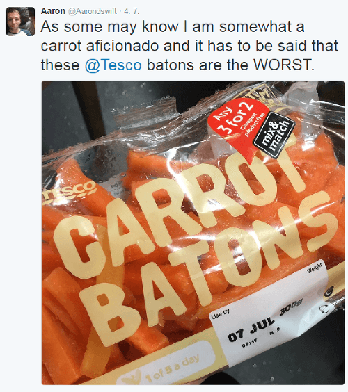 Muž kúpil vrecko mrkvy: