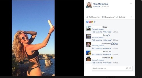 Olga Menzelová je dôkazom, že aj celé plavky vedia byť sexi. 