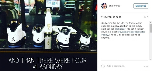 A.J. McLean sa na sociálnej sieti Instagram pochválil fotkou so štyrmi teniskami. Tým oznámil, že čaká ďalšieho potomka.