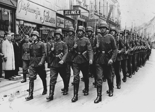 Nemeckí vojaci v Sudetoch.