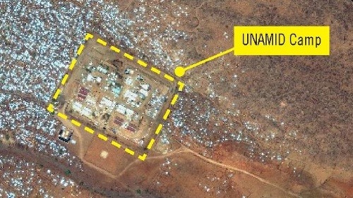 Tábor v máji je už doslova obklopený novými stanmi.