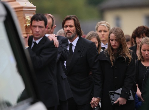 Jim Carrey na pohrebe