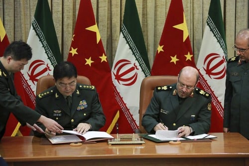 Irán a Čína podpísali
