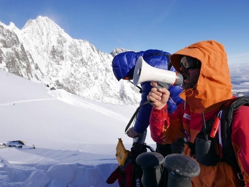 Testovanie stability snehovej pokrývky odstrelom pomocou výbušnín patrí k významným preventívnym opatreniam, tak na ochranu zdravia a životov návštevníkov hôr, ako aj na zníženie materiálnych škôd spôsobených lavínami.