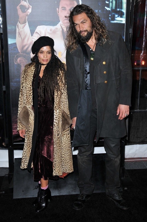 Lisa Bonet a Jason Momoa boli na premiére neprehliadnuteľní. 