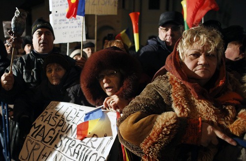 Protesty v Bukurešti pokračujú.