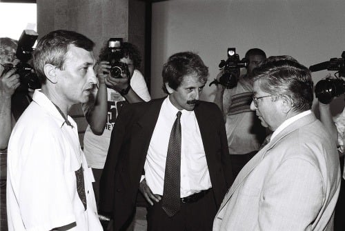 Gaulieder (vľavo) s Mikulášom Dzurindom v roku 1997
