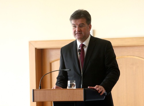 Minister Lajčák čelí kauze už od konca minulého roka