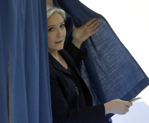 Marine Le Penová opúšťa