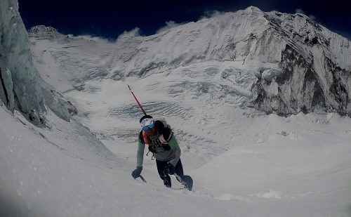 Na Evereste zahynul legendárny