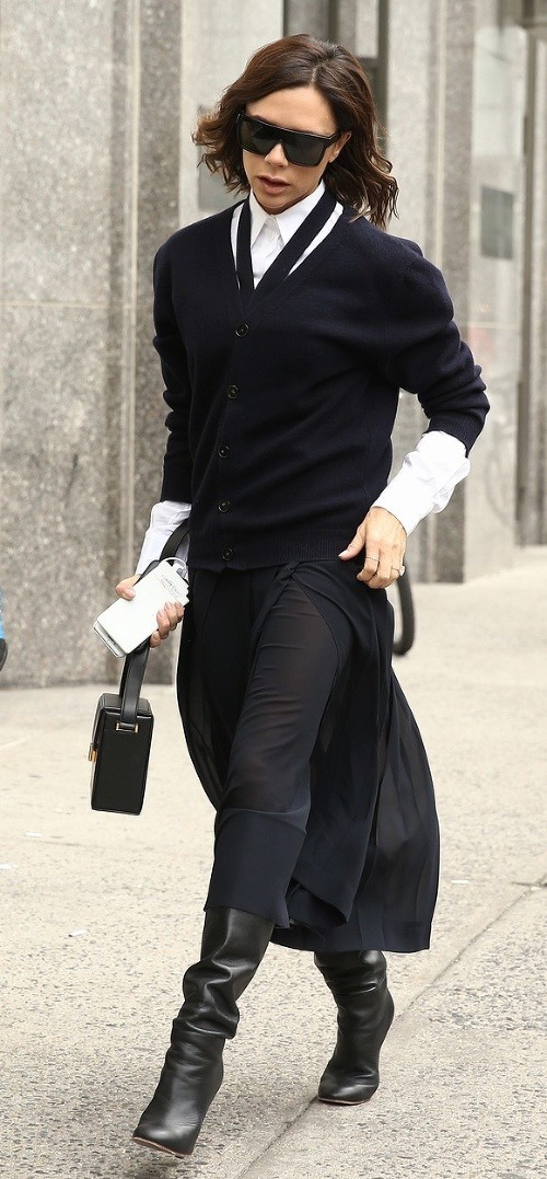 Z Victorie Beckham je dnes dáma, ktorá preferuje úplne iný štýl obliekania.