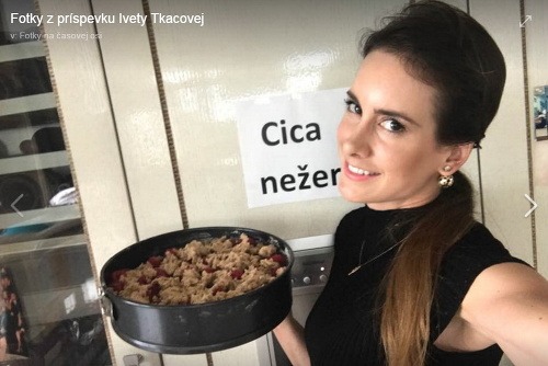 Iveta Tkáčová nechtiac odhalila nápis na chladničke.