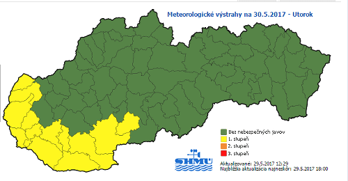 Slovensko potrápia horúčavy, výstrahy