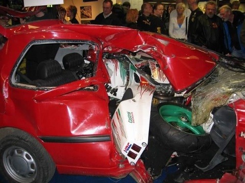 Najodstrašujúcejšie FOTO nehody: Motorkár