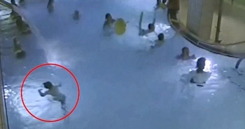 Hrôzostrašné VIDEO z plavárne:
