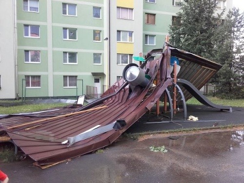 Slovensko zasiahlo šialené počasie: