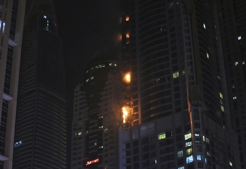 VIDEO V Dubaji horel