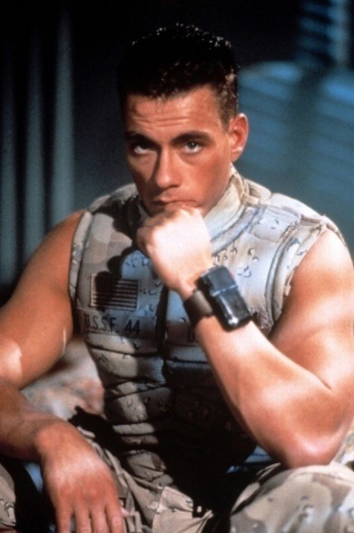 Takto vyzeral Jean-Claude Van Damme v minulosti. Záber je z roku 1992, keď hviezdil vo filme Univerzálny vojak. 