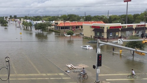 Ulice Houstonu po prívalových