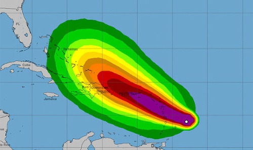 Takto sa bude podľa NHC vyvíjať hurikán Maria.