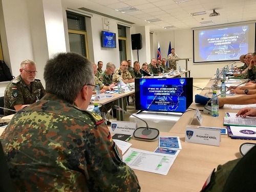 PRVÉ FOTO veliteľstva NATO