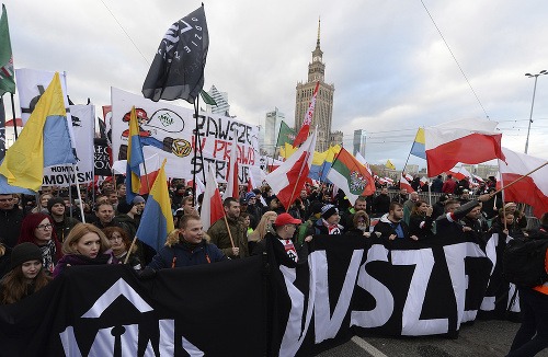 Varšavou pochodovali desiatky tisíc