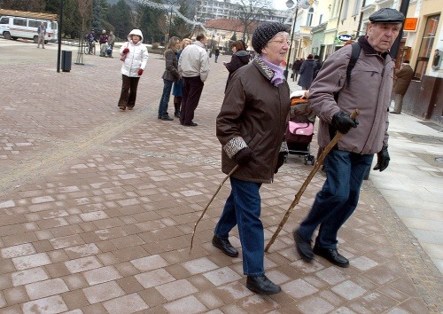 Ruskí dôchodcovia nemajú z