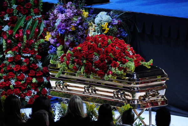 Jacksonov pohreb: Dcéra Paris