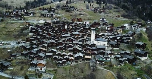 Dedinka vo Švajčiarsku zháňa