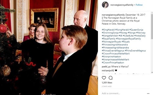 Nórska kráľovská rodina zverejnila na instagrame aj takéto zábery. 