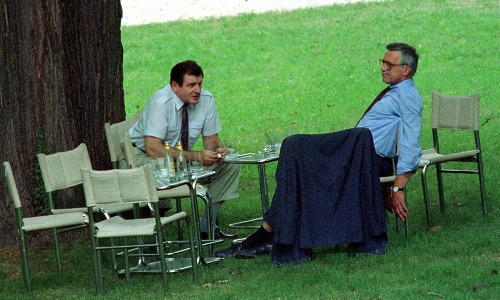 Rokovanie medzi Vladimírom Mečiarom (vľavo) a Václavom Klausom (vpravo) v Brne, 26. augusta 1992.