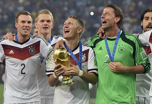 Bastian Schweinsteiger sa raduje z titulu majstra sveta v roku 2014
