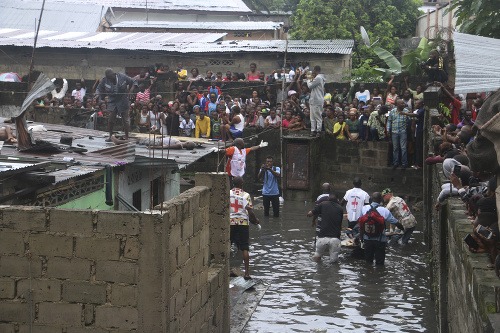 FOTO Metropolu Konga zasiahli