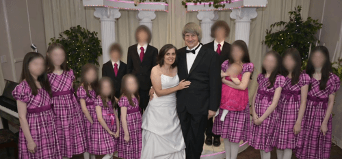 Anna Turpinová a Allen Turpin doma väznili svojich 13 detí.
