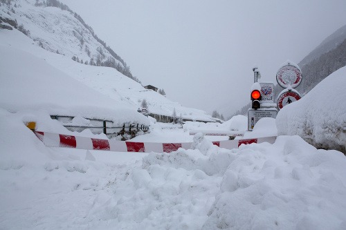 Počasie spôsobilo problémy: Švajčiarske