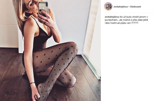 Bývalá moderátorka SuperStar - Zorka Hejdová zverejnila na Instagrame snímku, na ktorej pózuje v erotickej sieťke.